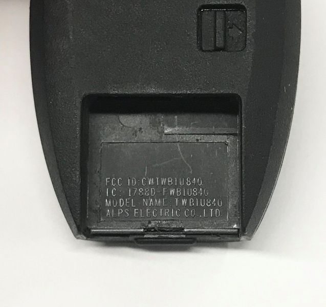 2013-2018 Смарт ключ Nissan Sentra Versa FCC ID CWTWB1U840 393743484 фото