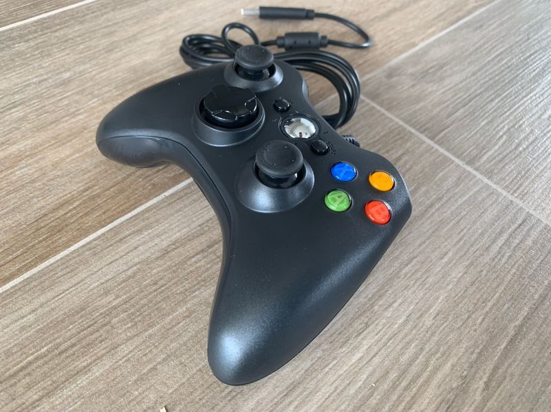 Проводной геймпад джойстик контроллер PC360 для компьютера в стиле Xbox 360 в черном цвете AdlerGame (8245-80) 370593330 фото