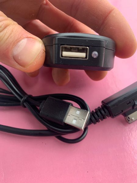 Bluetooth / Блютуз V5.0 и USB для 2го и 3го поколения AMI/MMI AUDI VW кабель адаптер эмулятор для прослушивания музыки 355009842 фото