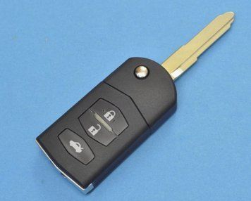 Корпус викидного ключа на три кнопки Європа для Mazda CX3 CX5 CX9 3 6 AdlerKey (31-29) з лезом та логотипом (Для реставрації відновлення ключа, відкидний корпус з лезом, болванка, деталь, запчастина для Мазда) 341449201 фото