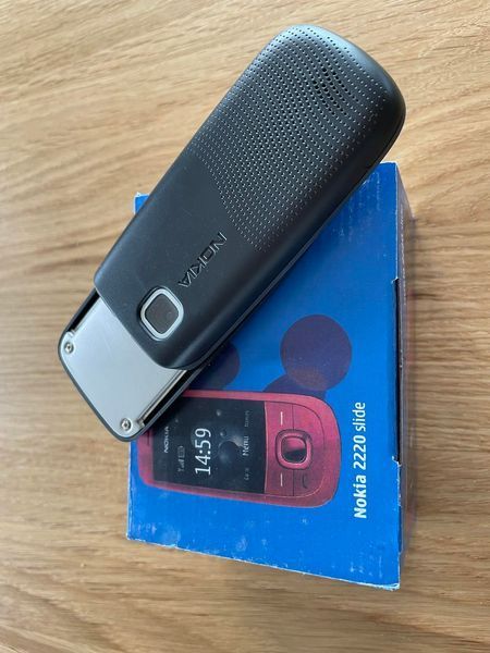 Мобільний телефон Nokia 2220 slide black (MVK-5373) 536697914 фото